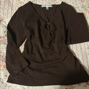 Cute brown top